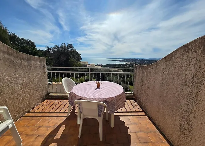 Appartement Les Lavandes, Vue Mer, Piscine *